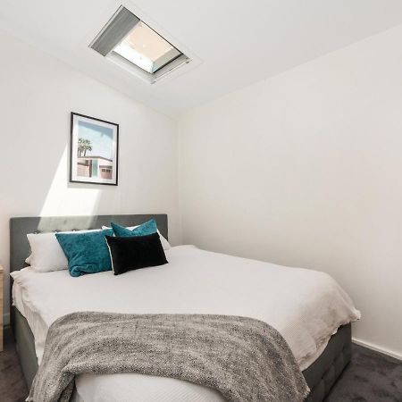 Villa Walk To The Mcg & Aami Park - Free Late Checkout - Great Location & Backyard à Ville de Ville de Melbourne Extérieur photo