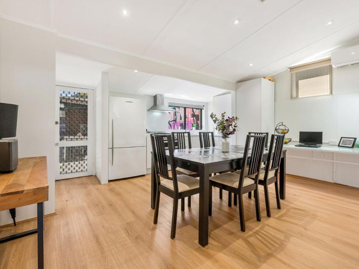 Villa Walk To The Mcg & Aami Park - Free Late Checkout - Great Location & Backyard à Ville de Ville de Melbourne Extérieur photo